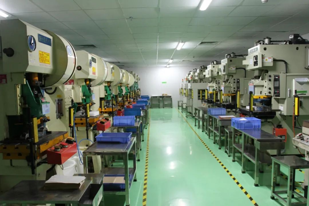 五金加工廠有機(jī)廢氣異味控制，Dejing的凈?除臭劑如何做到？.jpg